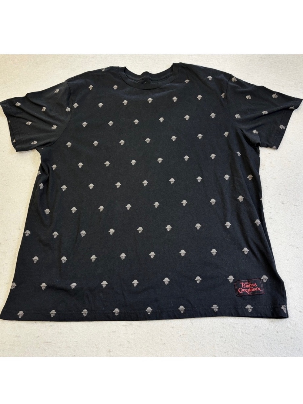 Disney Parks XL Black Pirates Of The Caribbean Tee
